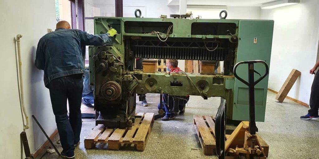 nehézgép szállítás