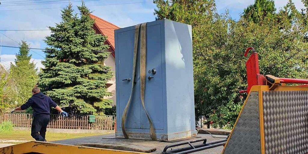 páncélszekrény szállítás